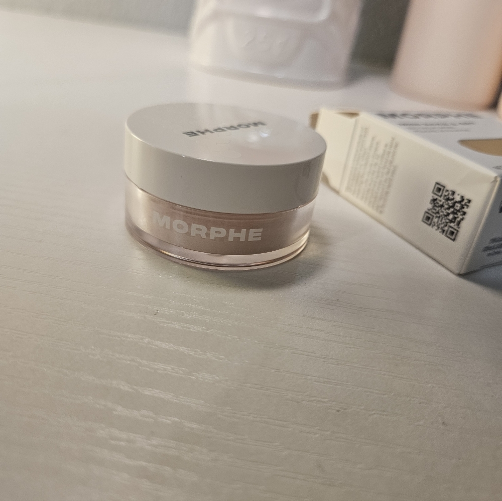 Morphe Bake & Set Setting Powder - Picture 4 of 6